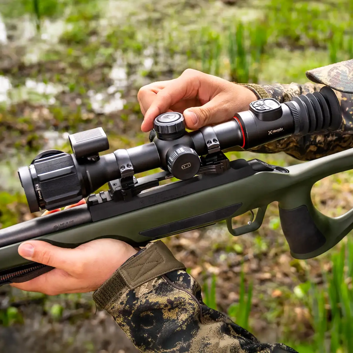 BOLT L35R Nocpix termovizorinis taikiklis